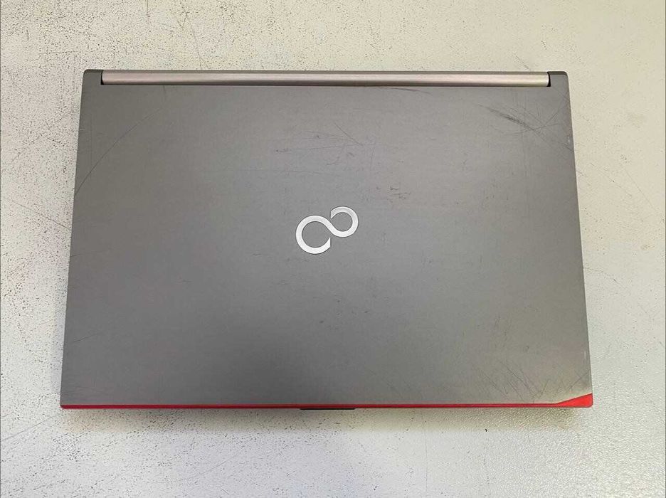 Ноутбук Б-клас Fujitsu Celsius H730 / 15.6" (1920x1080) TN / Core i7-4900MQ / 32 GB DDR3 / 256 GB SSD / Quadro K2100M, 2 GB GDDR5, 128-bit