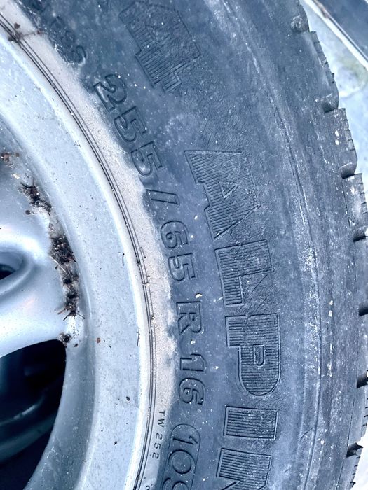 Pneus BF Goodrich 255/65R16