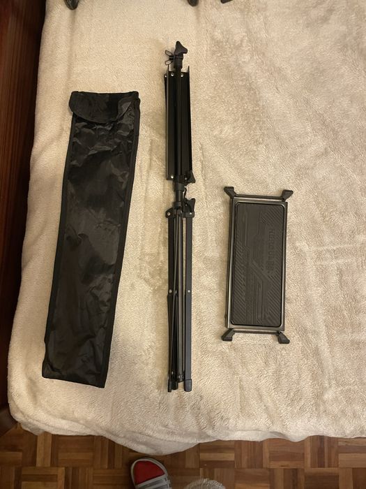 Suporte para partituras + apoio de pé