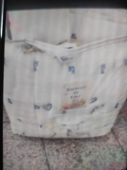 Vendo edredão de bebê
