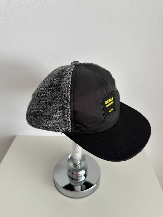 r. 36-38 / r. S-M / Reserved Urban Unlimited czapka z daszkiem