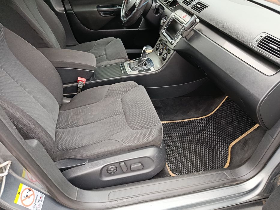 Фольксваген пасат 2007 року автомат.