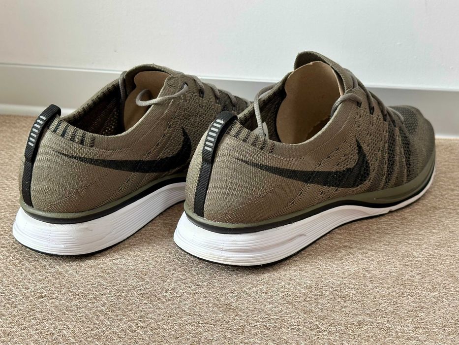 Nike flyknit trainer olive khaki zielone 45 / 29 cm