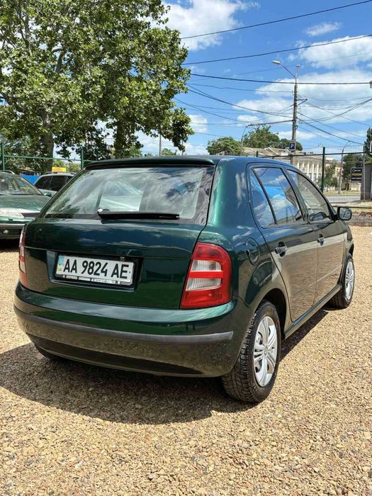 Skoda Fabia 1.4 бензин 2002 год