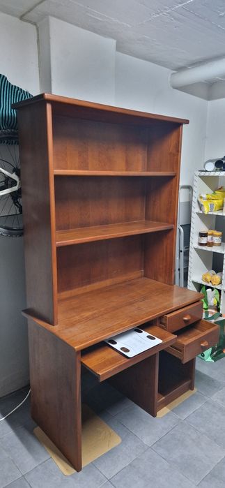 Secretária + móvel/prateleiras maciças