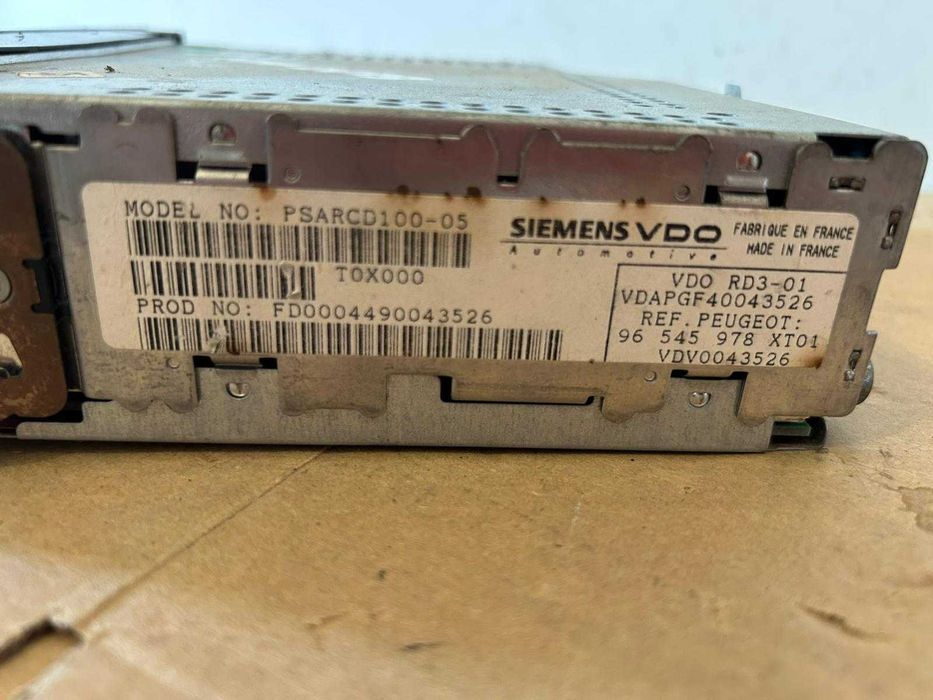 Radio CD RD3-01 Peugeot Siemens 965.45.978 XT01