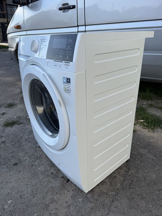 Пральна машина AEG L6FBN842G