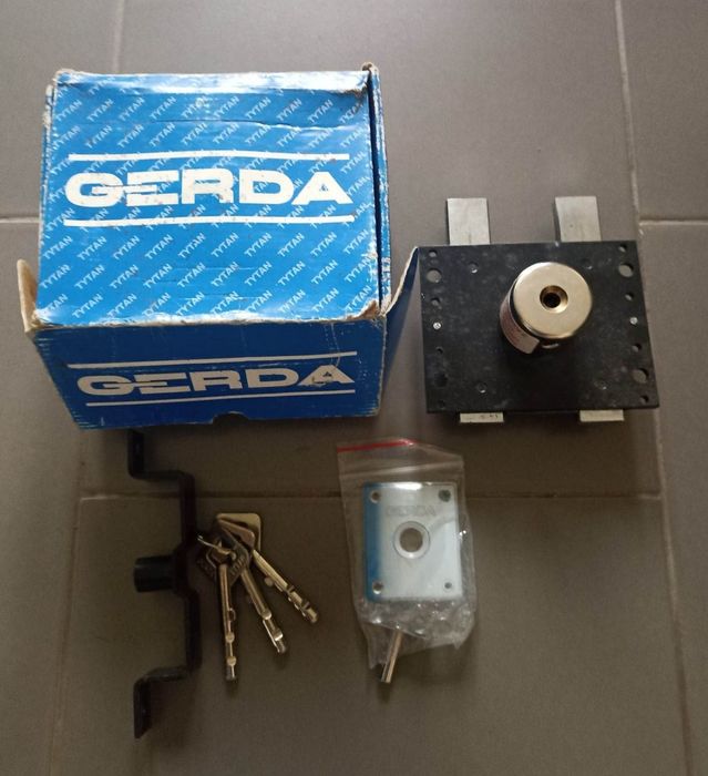 Zamek do drzwi Gerda klucze