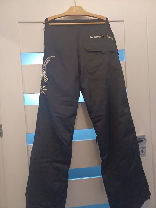 Spodnie narciarskie albo do snowboardu pas 50cmx2 dl 116