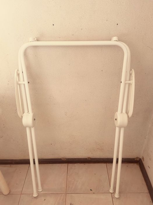 Banheira de Bebé com Suporte Dobrável –
