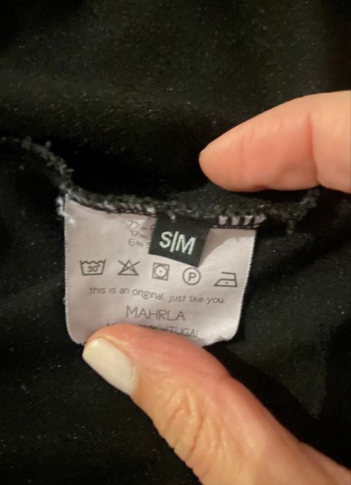 Blusa Mahrla, tamamho S/M, preta. Usada uma umica vez, esta nova