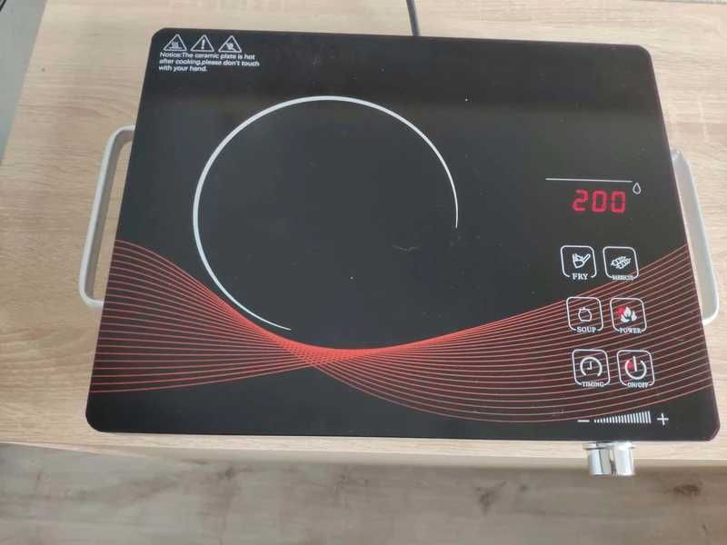mała kuchenka turystyczna elektryczna ceramiczna 1 palnik