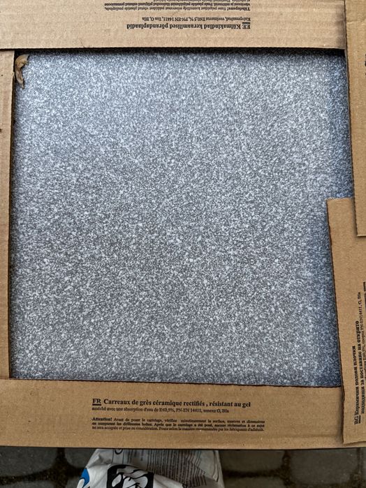 Gres Tubądzin Eterno Szary 33x33 - Nowy nierozpakowany - 3 paczki, 4m2