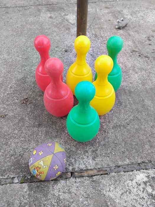 Дитяча іграшка боулінг