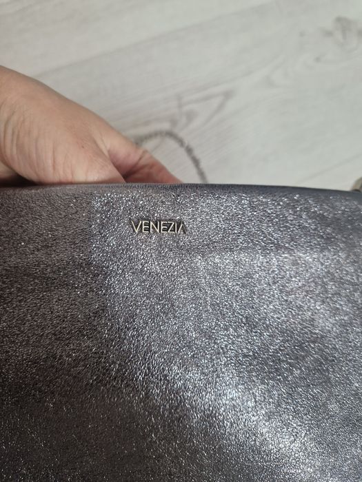 srebrna elegancka torebka venezia