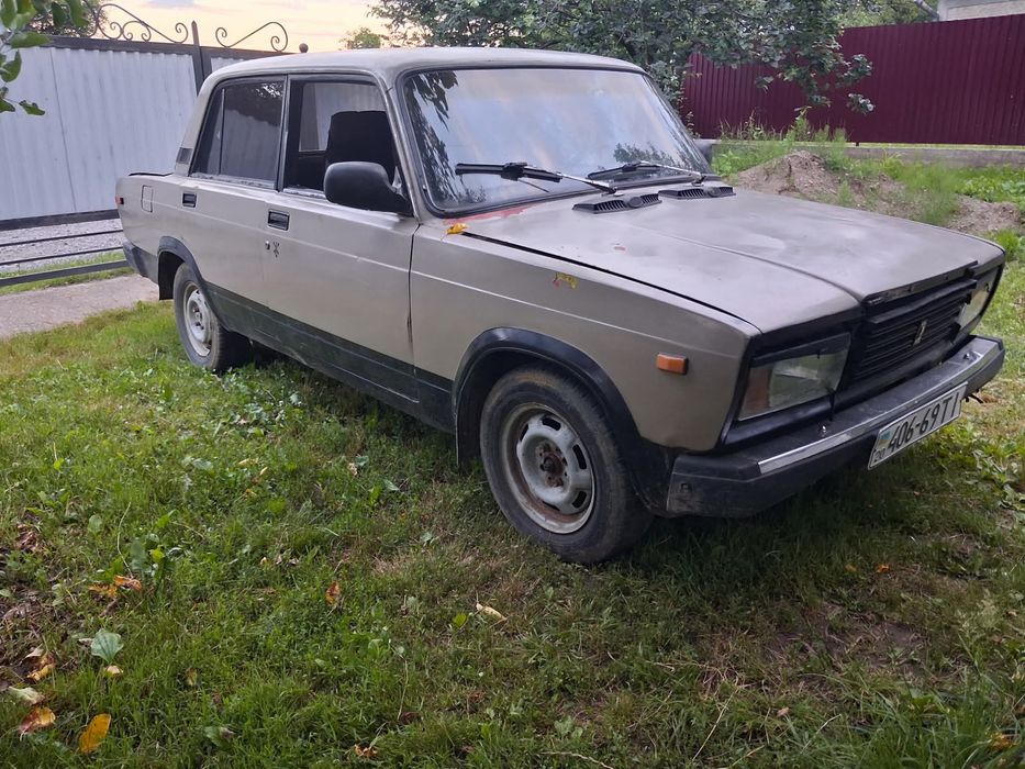 Ваз 2107 повністю на ходу.