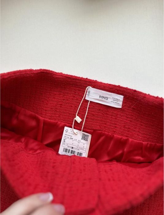 Твідовий жіночий костюм mango зі спідницею розмір S