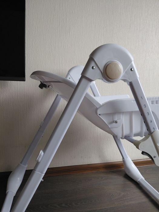 Стілець для годування (шкіряний чохол) Bambi M 3890 Сaramel QT Бежевий