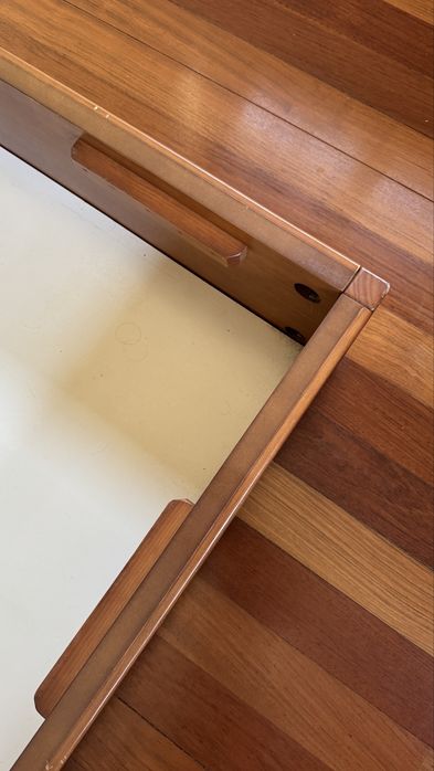 Quarto Completo | Cama com Arrumação + Colchão + 2 Cómodas + 2 Mesas de Cabeceira