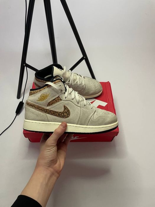 Оригінальні Кроси Nike Air Jordan