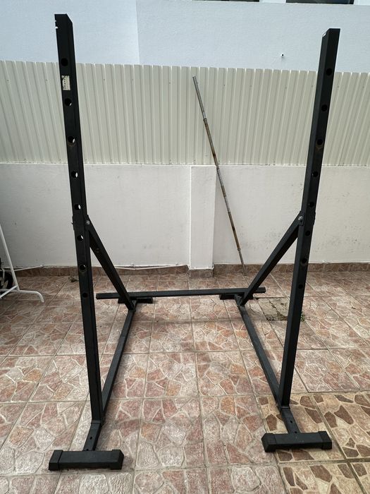 Rack domyos para barra com apoios.