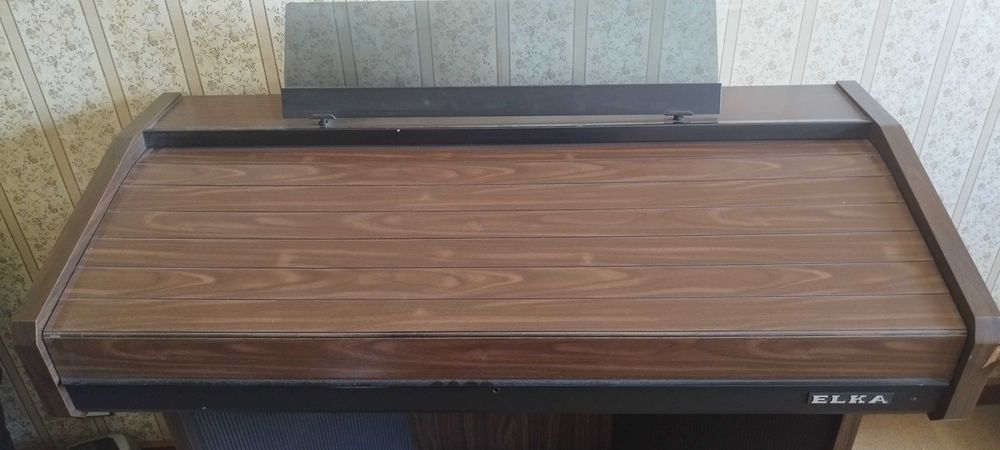 Orgão ELKA C500 usado e estimado