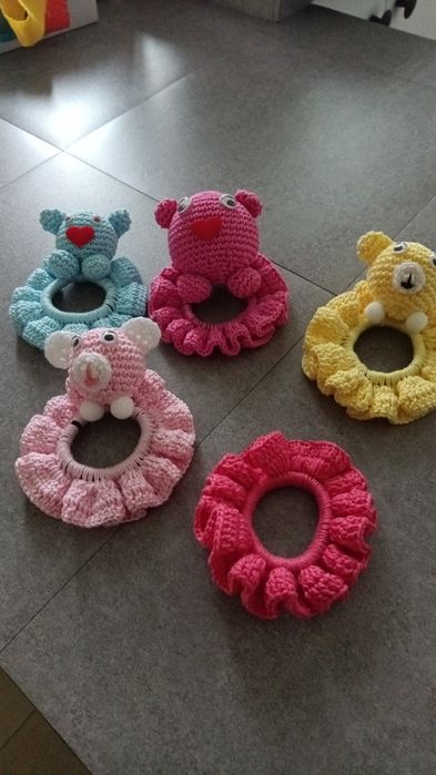 Chuquinha para prender cabelo de crochê