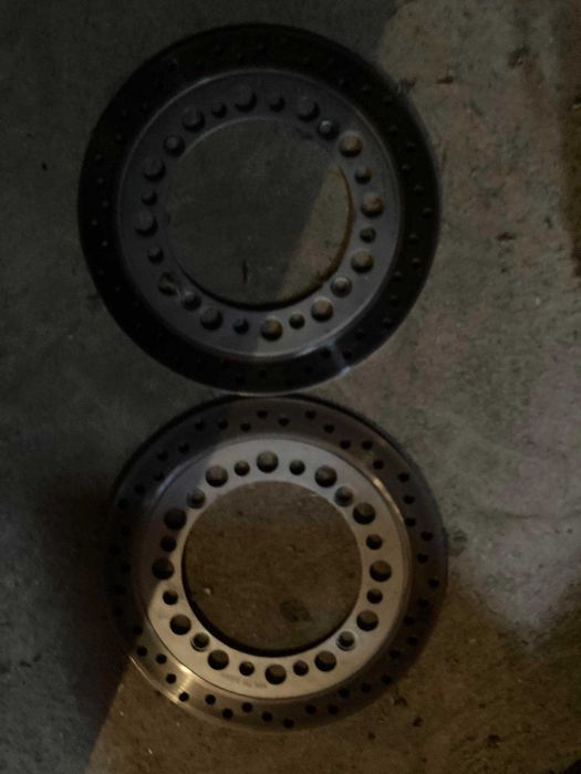 Mais material diverso para a XRV750 Africa Twin RD07a