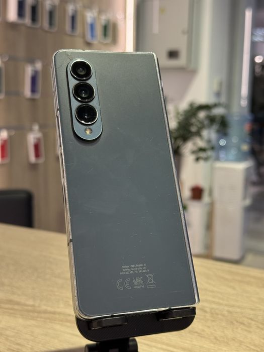 Samsung Galaxy Fold 4 12/256 gb