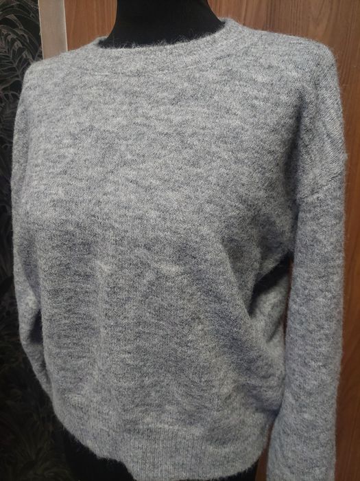 Sweter damski szary