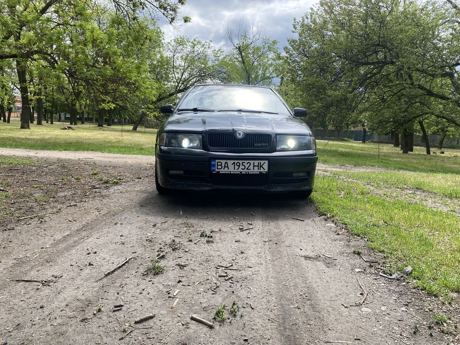 Продам Шкода Октавіа Тур 1.8 турбо