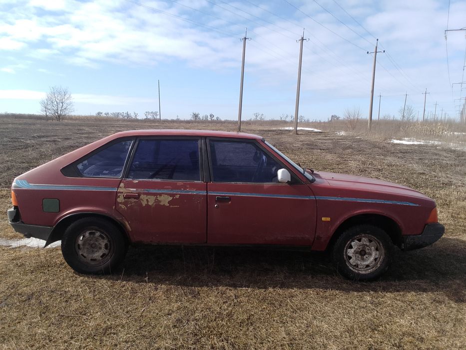 Продам Москвич 2141 из двигателем Ваз 2103