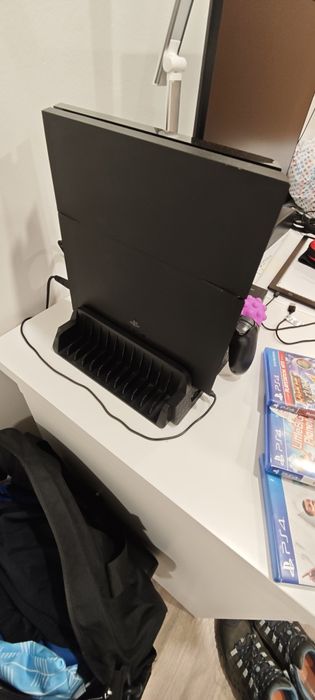 PlayStation  4 impecável