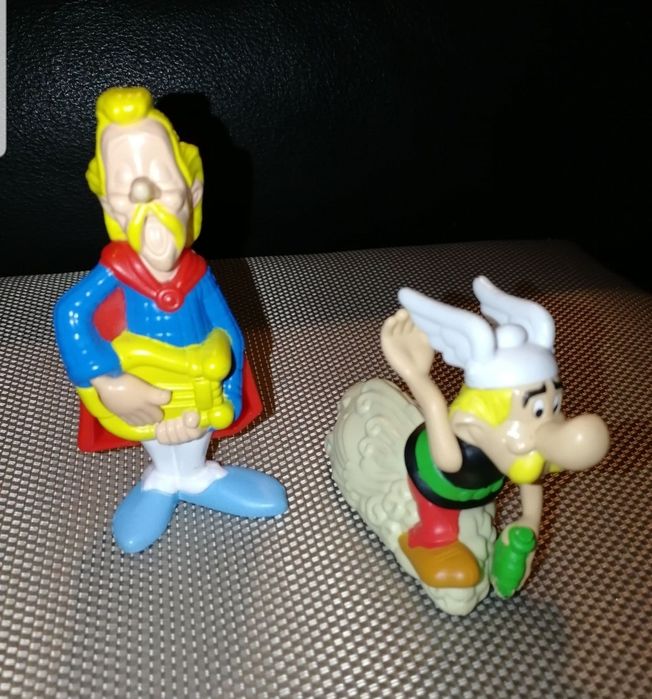 Snoopy  Figuras Astérix e Bardo topo de bolo Peanuts