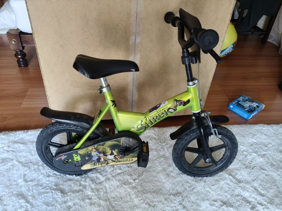 Bicicleta de criança do Shrek.