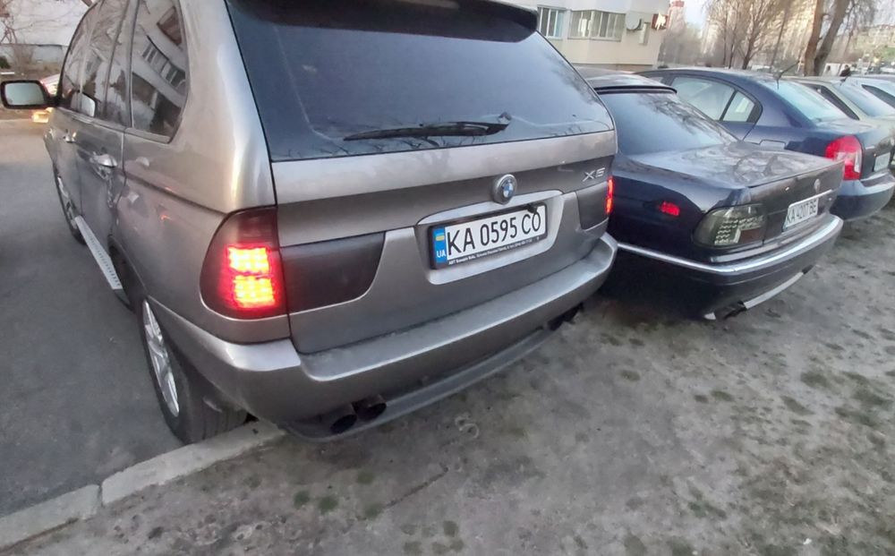 BMW X5 2004 року 3.0 дизель панорама пороги   обслужен