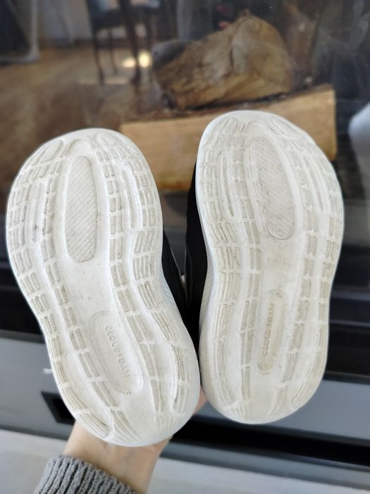 Adidas buty chłopięce r21