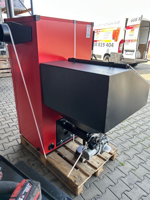 Kocioł na ekogroszek Mocek 48 KW z podajnikiem sterownik iryd 620 5 klasa drewno