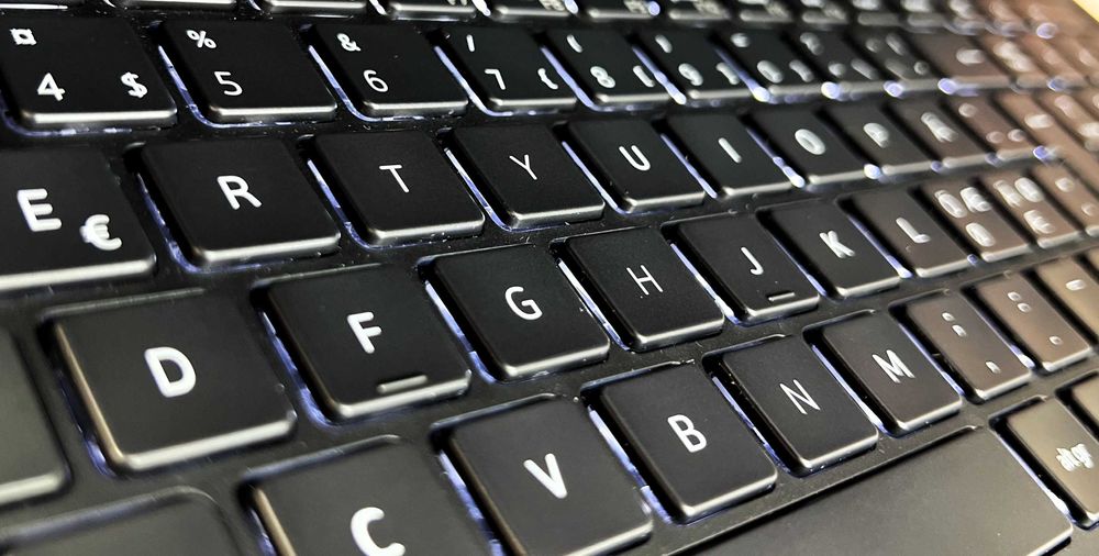 Quadro RTX 4000(8GB)·Ноутбук Dell Precision 7550·i7-10875H·32GB·SSD1ТВ