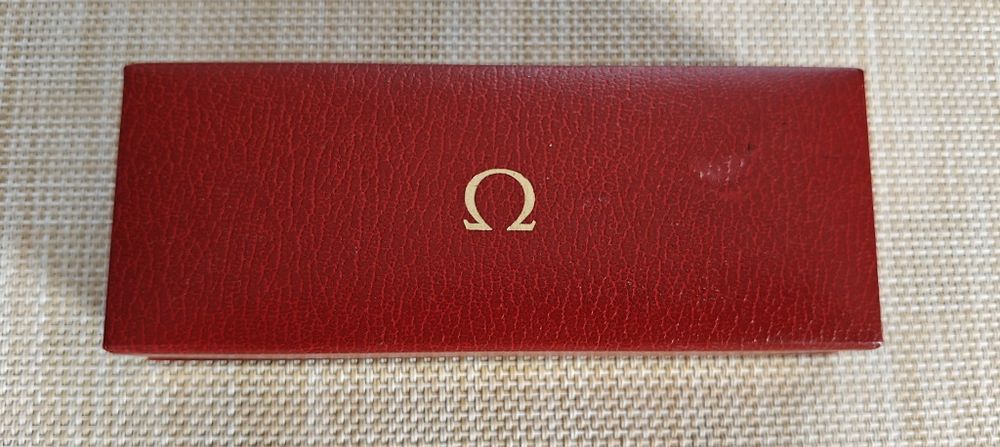 Pudełko box etui Omega