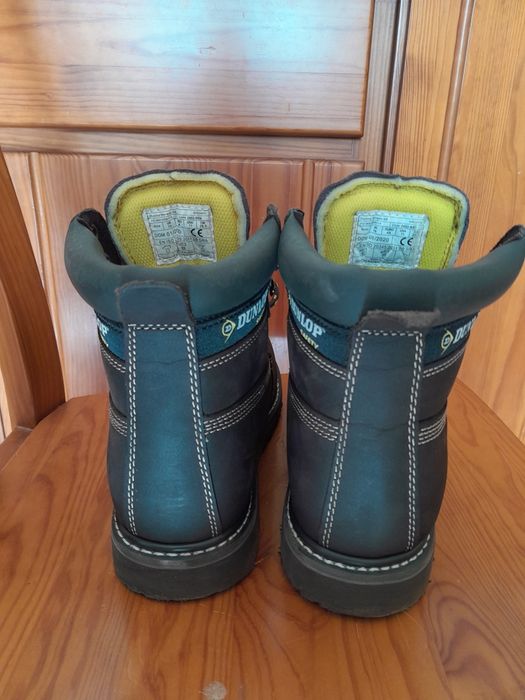 Dunlop safety steel toe número 44