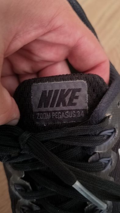 Bardzo wygodne męskie buty sportowe do biegania Nike Pegasus 34 rozmiar 42