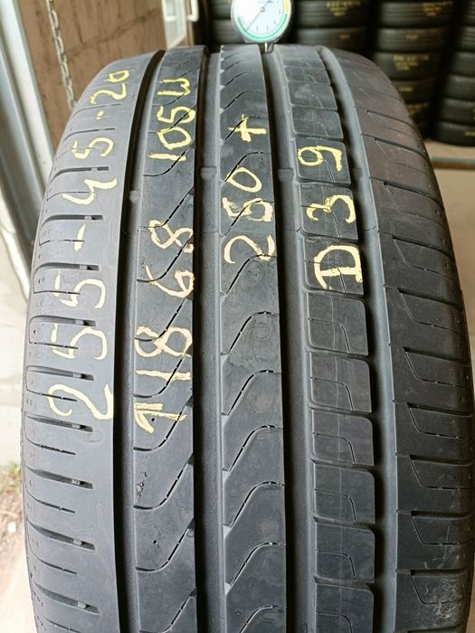 D39, 1 sztuka 255/45r20 Pirelli Scorpion z końca 2018r 6.8mm