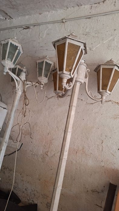 Lampy stojące trzyramienne ogrodowe wysokość ok 200cm  do renowacji