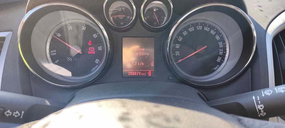 Opel Astra J GTC 2.0 CDTI