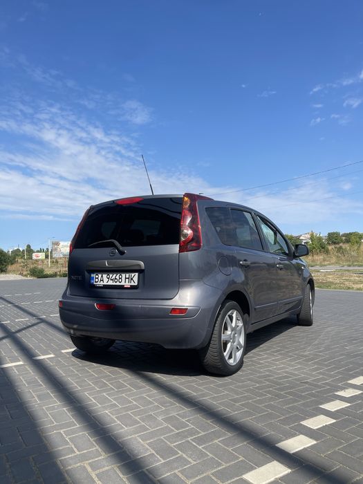 Nissan Note 2011