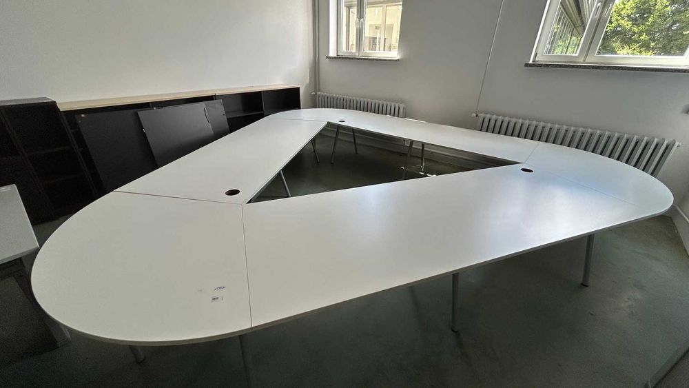 Stół konferencyjny szary