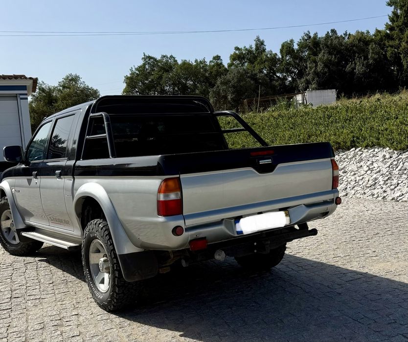 Mitsubishi L200 Strakar 4x4 Cabine Dupla