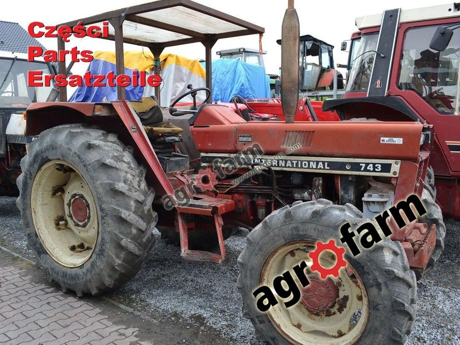 Case 743 części, skrzynia biegów, silnik