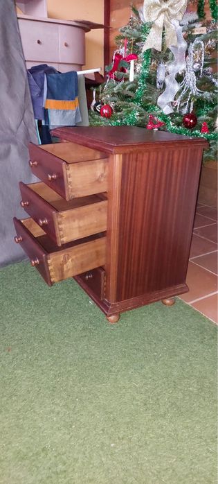Mesinha de cabeceira